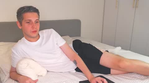 Oliver online show from September 2025 05:57:02 PM