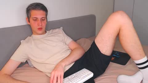 Oliver online show from October 2025 06:06:01 PM