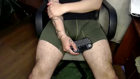 Snapshot of oliver_laid_2023 chatting on November 2025 06:38:02 AM oliver_laid_2023 online show from November 2025 06:38:02 AM