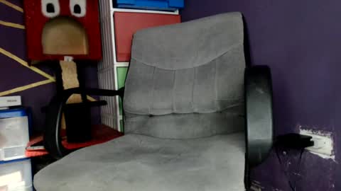 oliver_laid_2023 online show from August 2026 03:23:02 AM