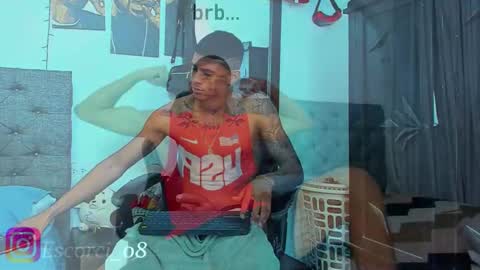 oliver_smith_2 online show from November 2025 04:21:02 PM