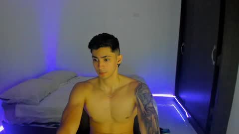 Oliver bennet online show from January 2025 10:34:01 PM