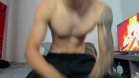 Oliver bennet online show from September 2025 08:45:01 PM