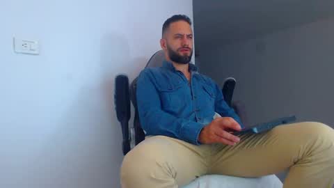 oliver online show from March 2025 12:00:02 AM