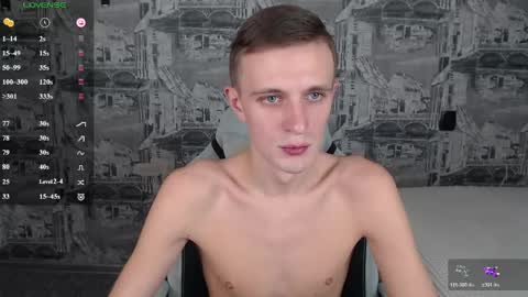 Snapshot of oliverfresh chatting on April 2026 09:37:02 AM Oliver online show from April 2026 09:37:02 AM