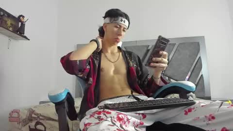 oliverthompson_01 online show from February 2025 12:36:02 AM