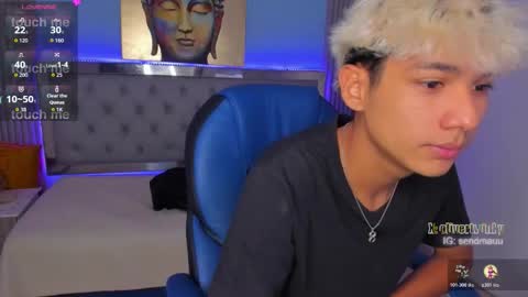 Oliver online show from November 2025 07:35:02 PM