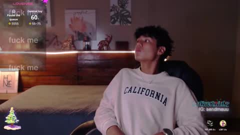 Oliver online show from November 2025 08:42:02 PM