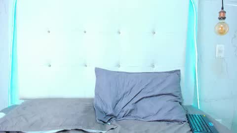 Snapshot of olivia_bunny52 chatting on November 2025 06:53:02 PM olivia online show from November 2025 06:53:02 PM