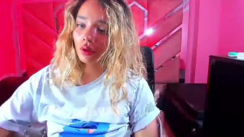  OLIVIA  online show from February 2025 03:10:02 AM