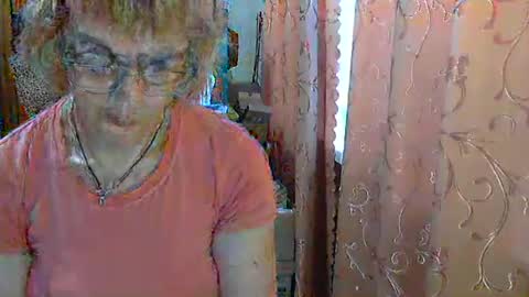 Olivia Mia online show from May 2026 05:47:01 AM