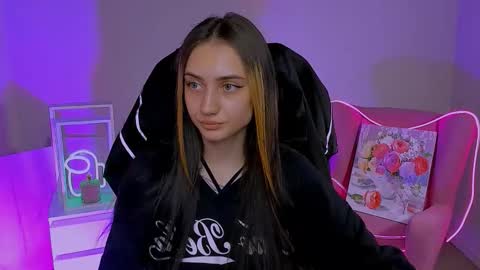 Snapshot of olivia_norton_ chatting on October 2025 01:12:01 PM olivia_norton_ online show from October 2025 01:12:01 PM