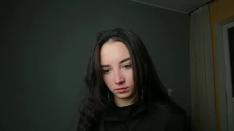 Olivia online show from February 2025 09:46:01 PM