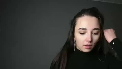 Olivia online show from February 2026 06:04:01 PM