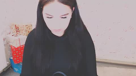 Olivia online show from February 2025 02:20:01 PM