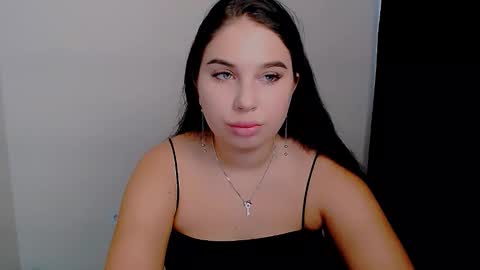 Olivia online show from September 2025 12:05:02 PM