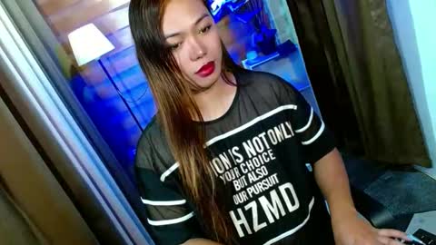 Miss OLIVIA online show from March 2026 12:38:02 PM