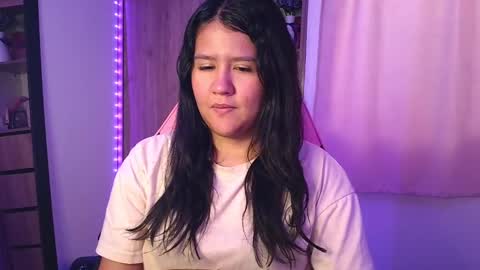 Olivia online show from November 2025 01:00:01 PM