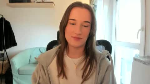 Snapshot of oliviaaa2003 chatting on April 2026 12:43:01 PM Oliwiaa2004 online show from April 2026 12:43:01 PM