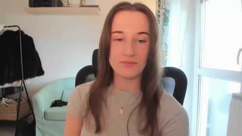 Snapshot of oliviaaa2003 chatting on April 2026 12:44:02 PM Oliwiaa2004 online show from April 2026 12:44:02 PM