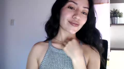oliviaaa__ online show from October 2025 04:31:02 PM