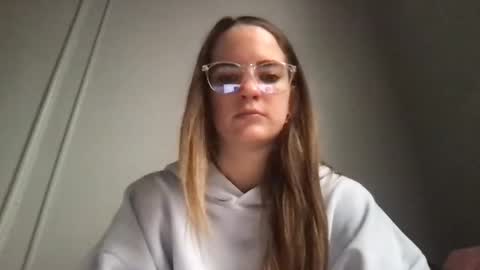 Snapshot of oliviaaraee chatting on February 2026 06:12:02 PM oliviaaraee online show from February 2026 06:12:02 PM