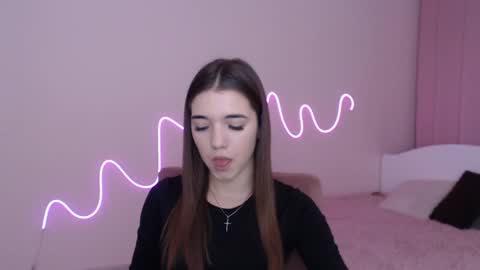 Olivia online show from December 2024 09:01:01 PM