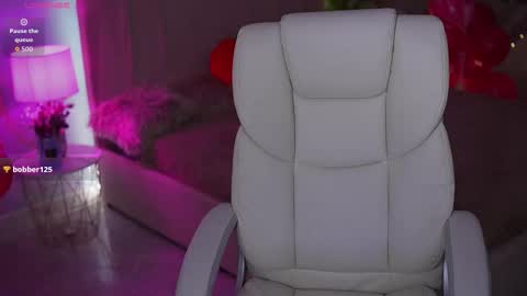 Snapshot of oliviamoore_ chatting on February 2026 02:03:02 PM Olivia online show from February 2026 02:03:02 PM