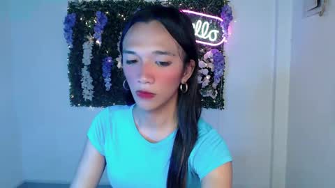 Snapshot of olivianiczxasshieerrraa6 chatting on January 2025 04:22:02 PM NICOLE online show from January 2025 04:22:02 PM