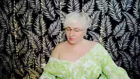 Kelly online show from May 2026 10:22:01 AM