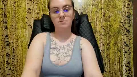 Snapshot of oliviasager chatting on May 2026 06:43:02 AM Mistress Olivia online show from May 2026 06:43:02 AM