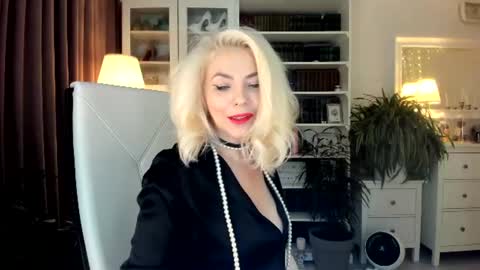 Snapshot of ollalla7 chatting on August 2026 03:00:01 PM ollalla7 online show from August 2026 03:00:01 PM
