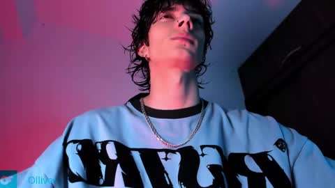     online show from February 2025 02:41:01 AM