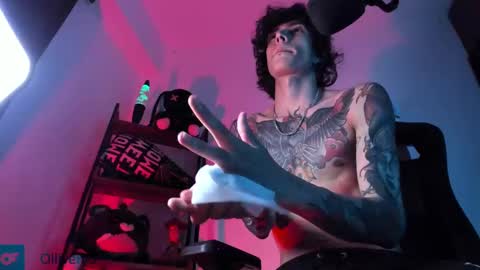     online show from March 2025 06:12:02 AM