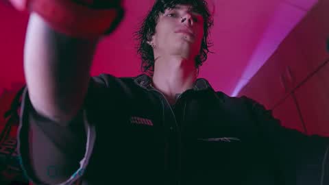     online show from October 2025 02:19:01 AM