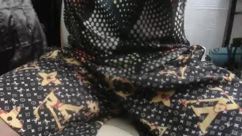 OlySantos online show from April 2026 10:07:01 AM