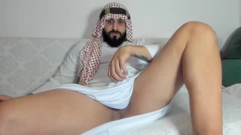 Omar online show from October 2025 08:20:01 PM