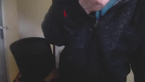 Snapshot of omisoluckyguy chatting on February 2025 11:38:02 AM lucky guy online show from February 2025 11:38:02 AM