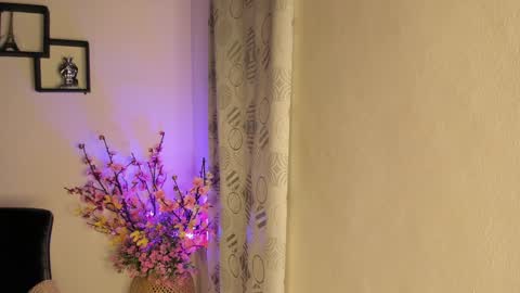 Violette online show from January 2025 03:43:01 AM