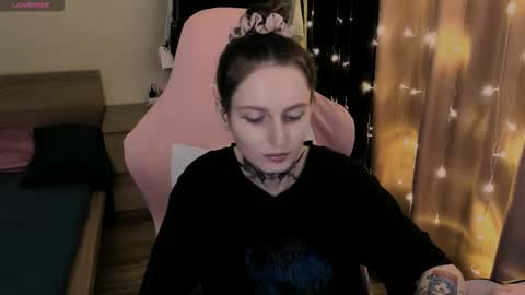 Snapshot of on_yxxx chatting on November 2025 05:33:02 PM on_yxxx online show from November 2025 05:33:02 PM