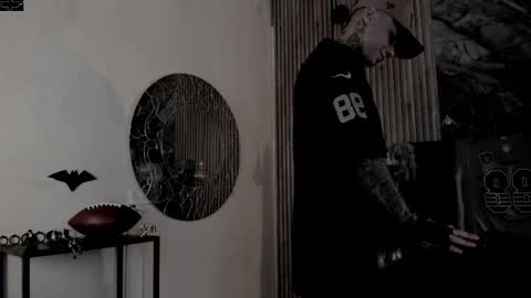     ... online show from January 2026 01:08:01 AM