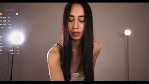 Mia online show from May 2026 02:24:02 PM