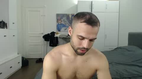 Snapshot of onebestlover chatting on June 2026 10:51:01 AM onebestlover online show from June 2026 10:51:01 AM