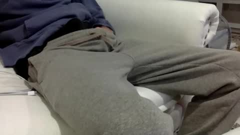 onehitwonder21 online show from April 2026 02:47:02 AM