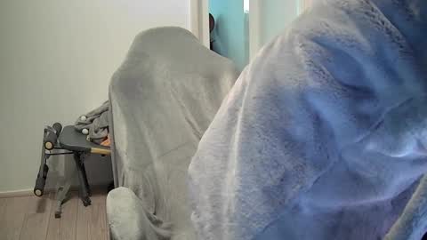 Snapshot of onesieboyx chatting on December 2025 12:14:02 PM onesieboyx online show from December 2025 12:14:02 PM