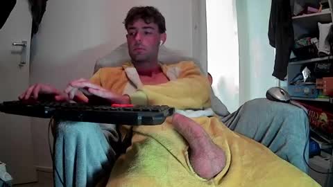 Snapshot of onesieboyx chatting on May 2026 04:37:02 PM onesieboyx online show from May 2026 04:37:02 PM