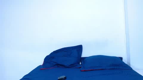 onixandghosty online show from April 2026 07:07:01 PM