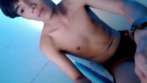 Snapshot of only_mau chatting on October 2025 12:58:01 PM MAU online show from October 2025 12:58:01 PM