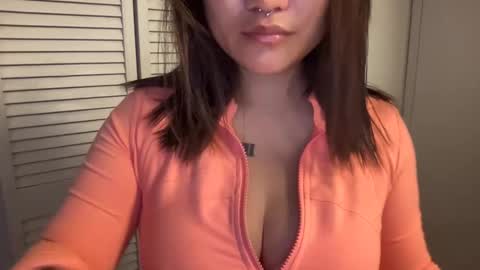 Snapshot of oohhellothere chatting on September 2025 08:25:02 AM Miss Girly online show from September 2025 08:25:02 AM