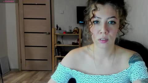 Snapshot of oops_britney chatting on January 2026 06:13:01 PM Britney online show from January 2026 06:13:01 PM